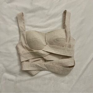 Cropped beige tank top with straps on waist